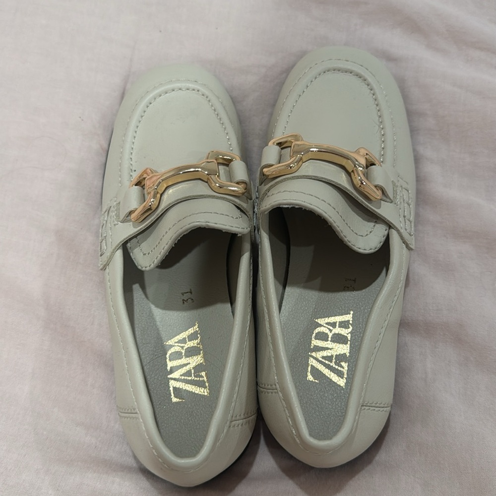 Zara - Picture 3 of 7